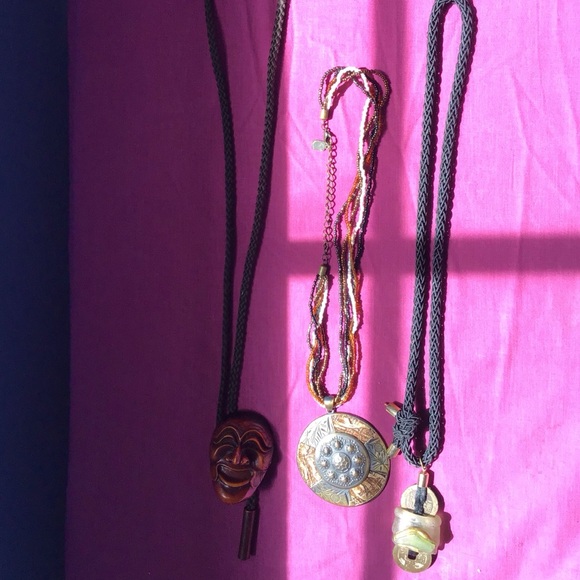 3 rare necklaces - Picture 2 of 7